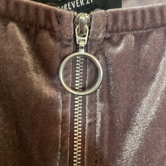 Forever 21 Women’s Off the Shoulder Long Sleeve Velvet Mini Dress Size Medium - Picture 3 of 6